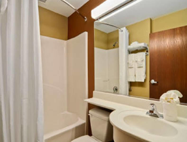 Microtel Inn & Suites By Wyndham Buda Austin South Buitenkant foto